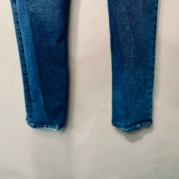 Womens Free Assembly Slim Straight Jeans Artistic Wash LIKE NEW SZ 16 - Picture 7 of 13